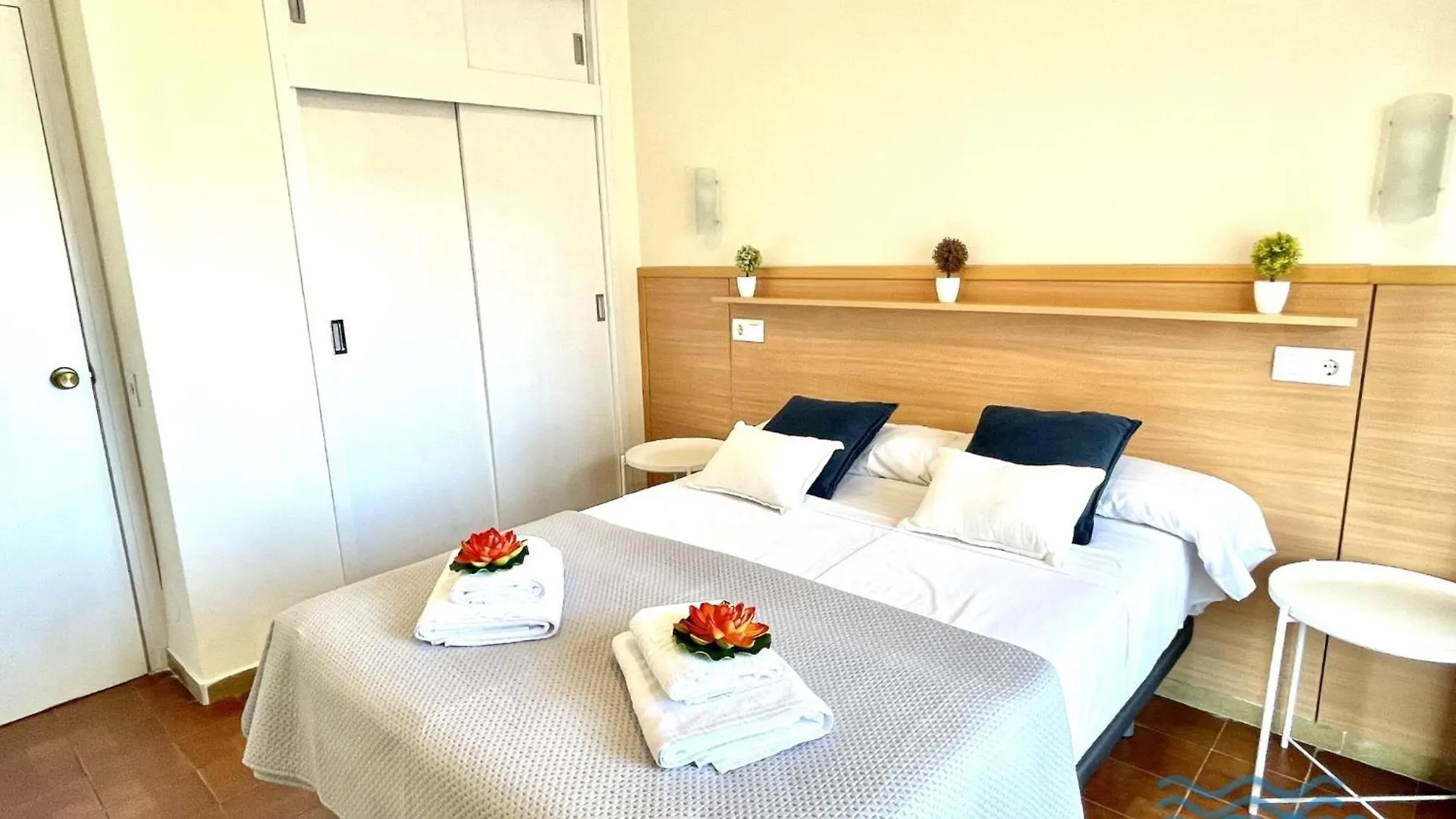 萨洛Apartbeach Sol Y Playa 245 Climatizado Vistas Piscina公寓 0*, 萨洛 西班牙