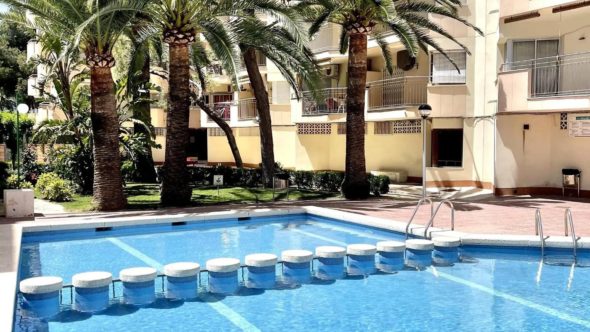 萨洛Apartbeach Sol Y Playa 245 Climatizado Vistas Piscina公寓