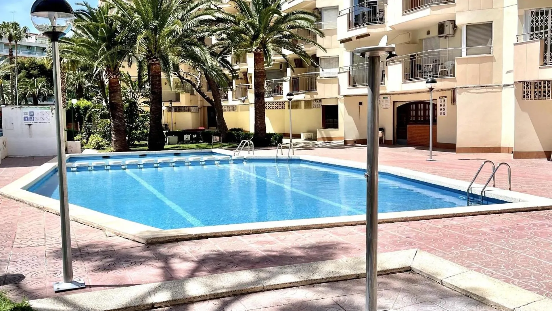 公寓 萨洛Apartbeach Sol Y Playa 245 Climatizado Vistas Piscina公寓
